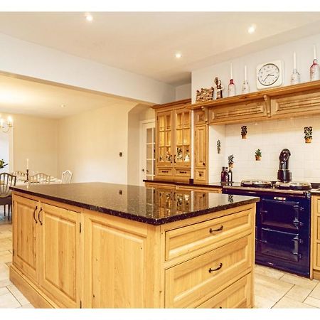 A Luxurious Masterpiece Steps From Stirling Villa Luaran gambar